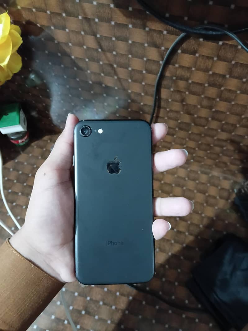 Apple iPhone 8 0