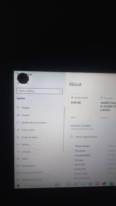 Dell Latitude E5530 i53rdGen|8GB|168GB|SSD Minor Screen Spot