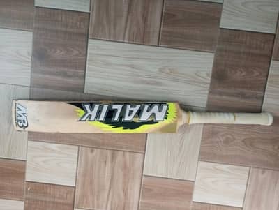 Malik Md hard ball cricket bat(used) with cover