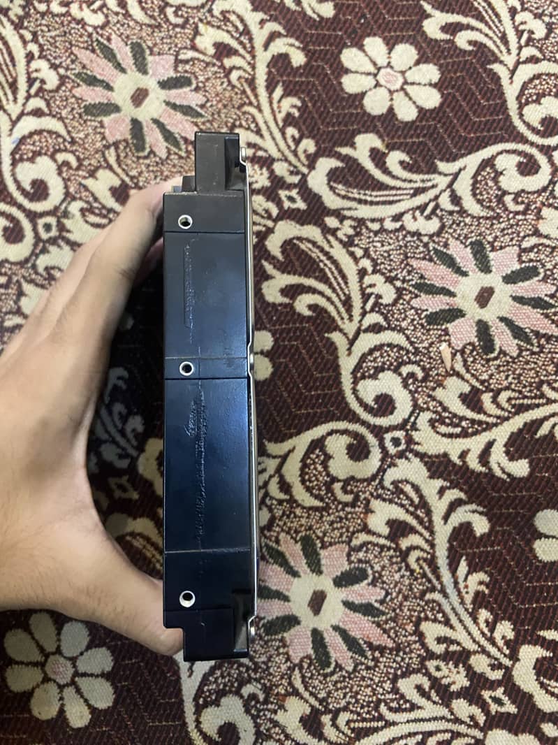 Computer harddisk 2000 gb 3