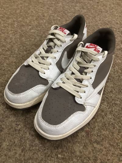 Nike Air Jordan 1 Low x Travis Scott