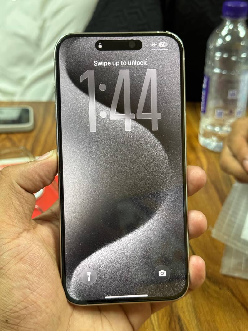 iPhone 15 Pro Max 2