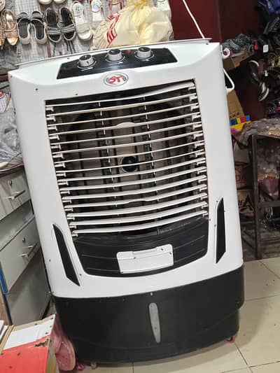 ST AIR COOLER 100% COOPER MOTOR good condition One season use