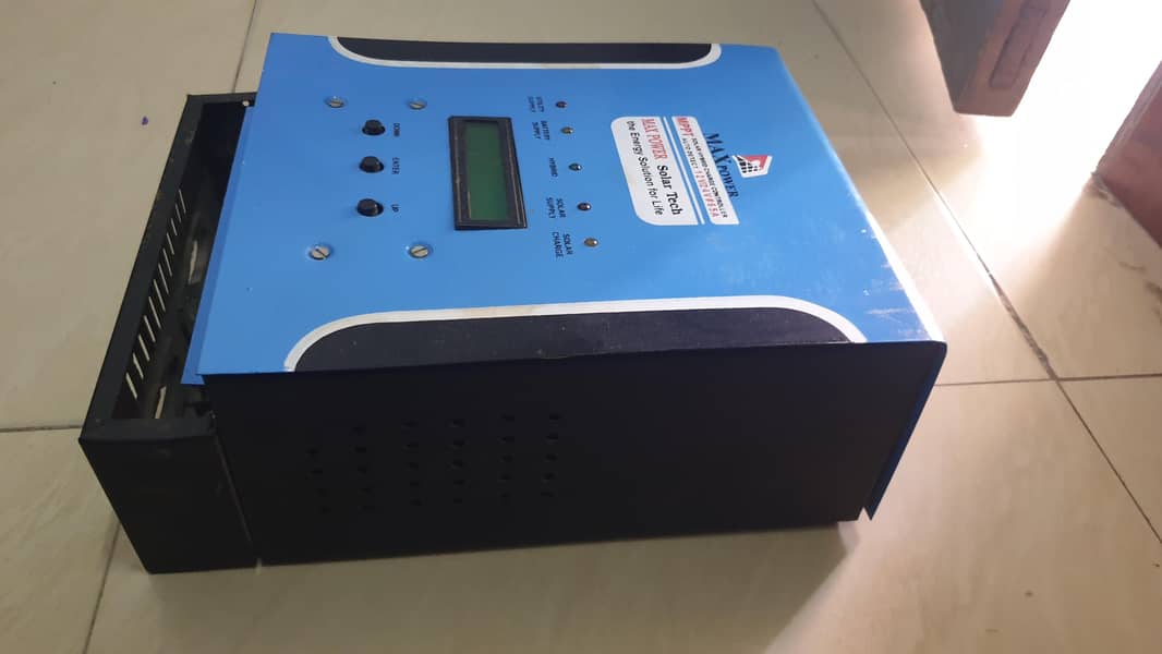 Soler Mppt Charg Controller 1