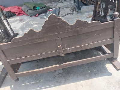 Wooden Jhoola for sale. Used