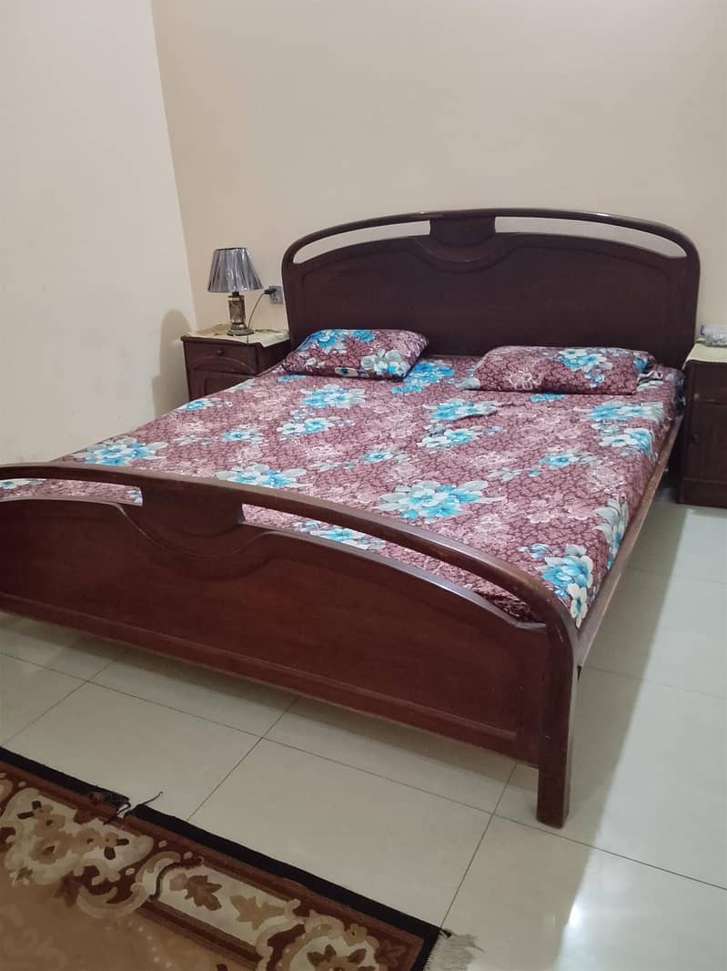 bed or side table 3