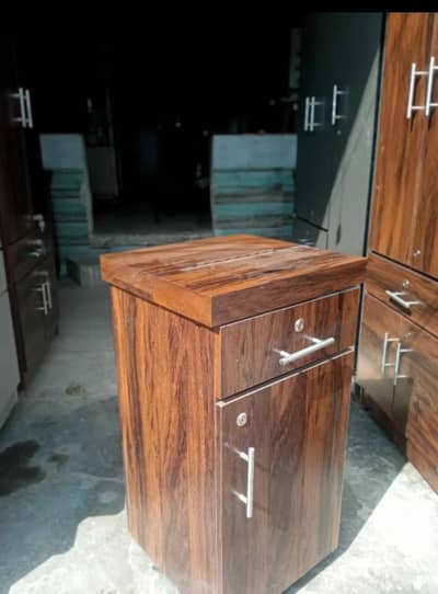 Folding Iron Stand
