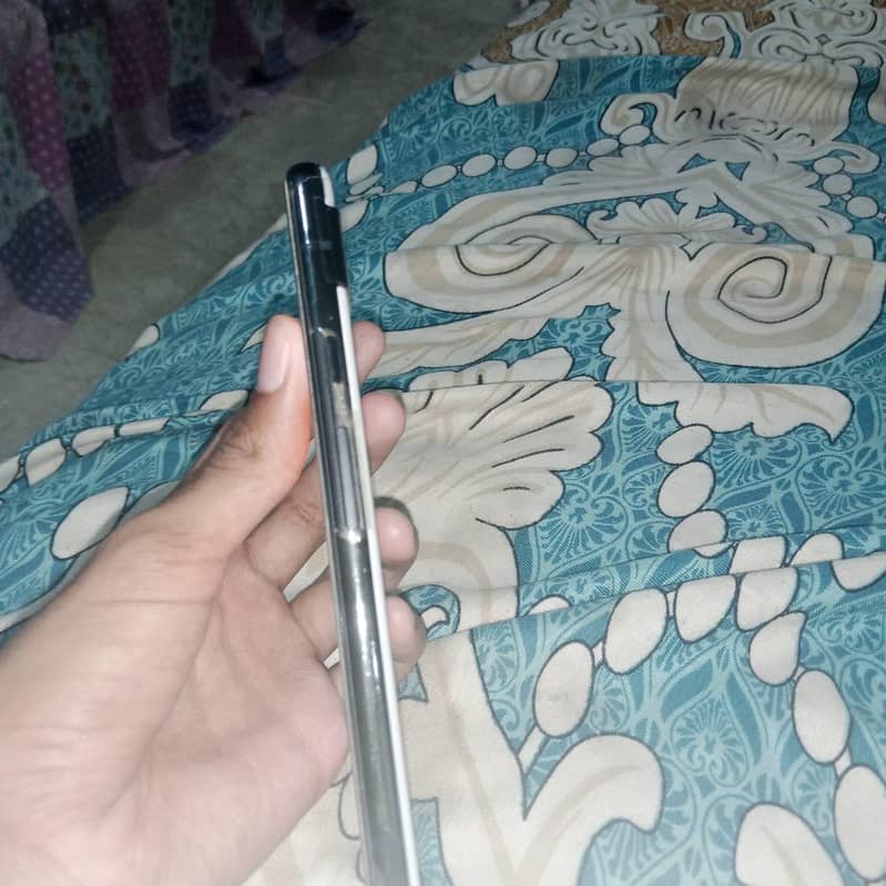 PIXEL 6A WITH LATEST ANDROID VERSION 1