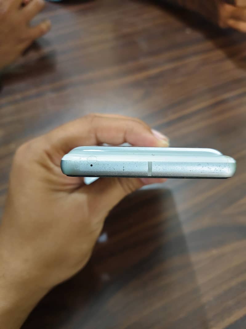 Google Pixel 7 5