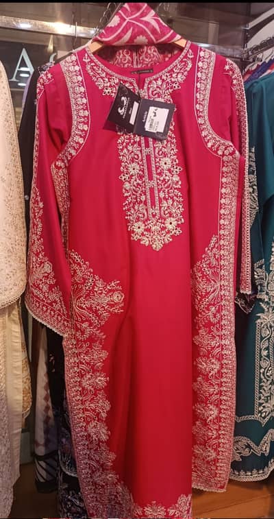 Genzi collection shoking pink lown cotton small size one time used che