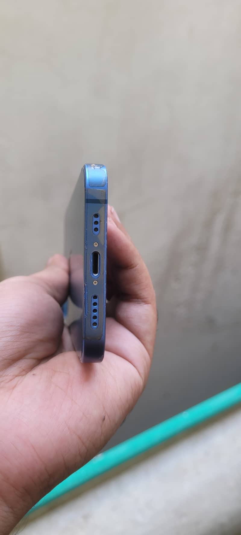Apple iPhone 13 2