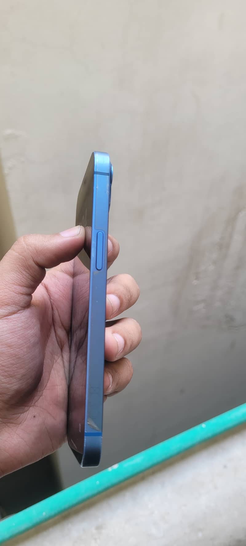 Apple iPhone 13 4