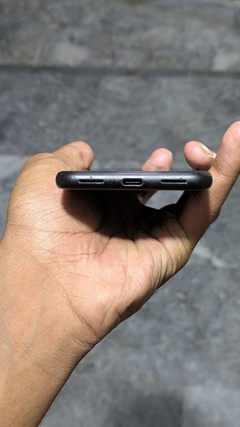 Google Pixel 4 3