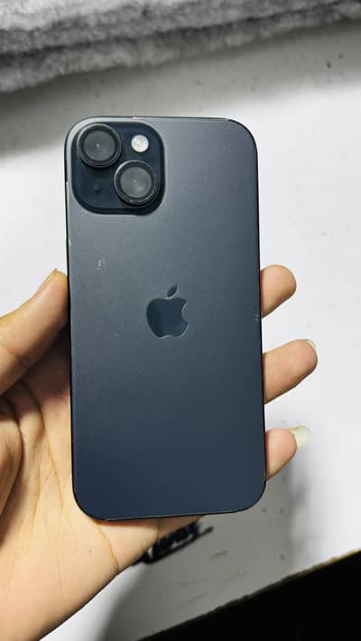 Apple iPhone 15