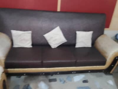 leather five seater sofa with tarpai set.