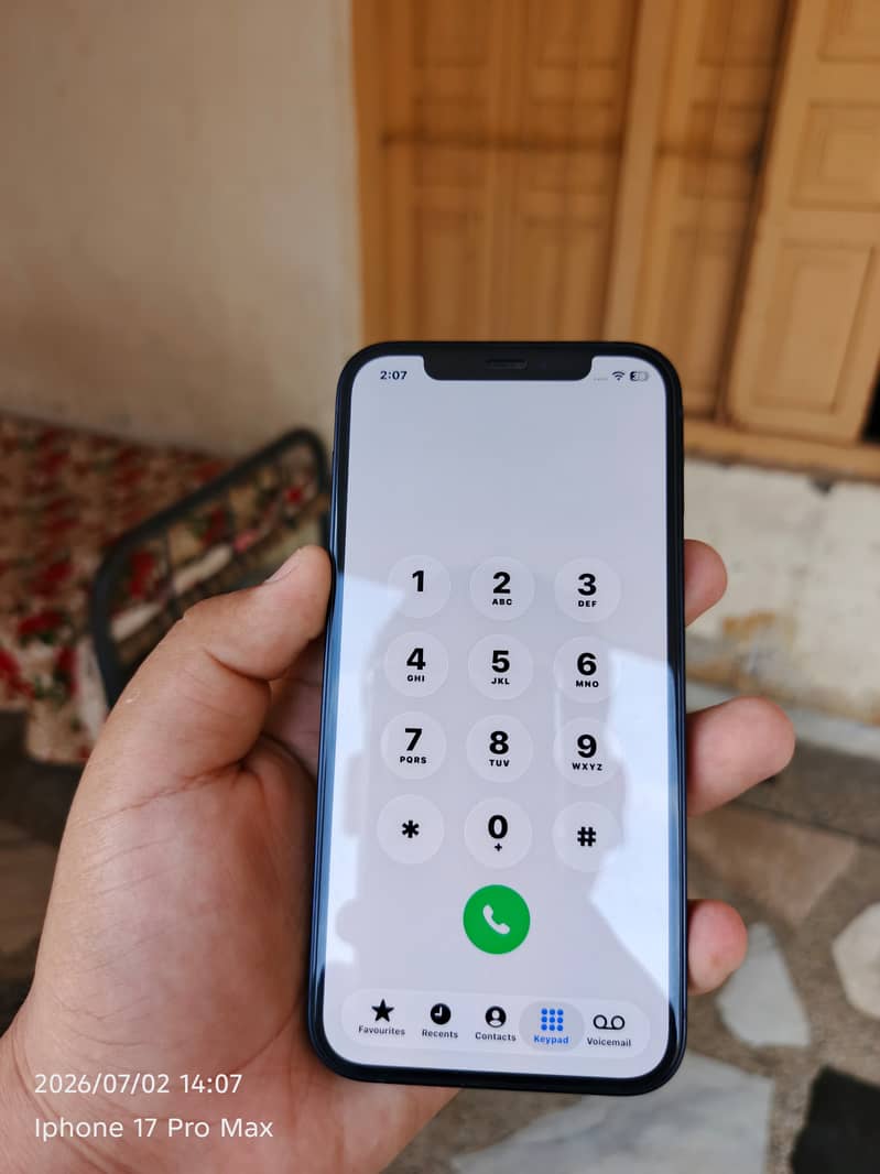 Apple iPhone 12 0