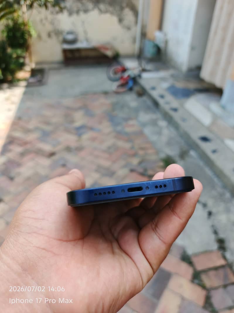 Apple iPhone 12 1