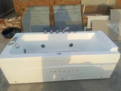 bath tub jacuzzi