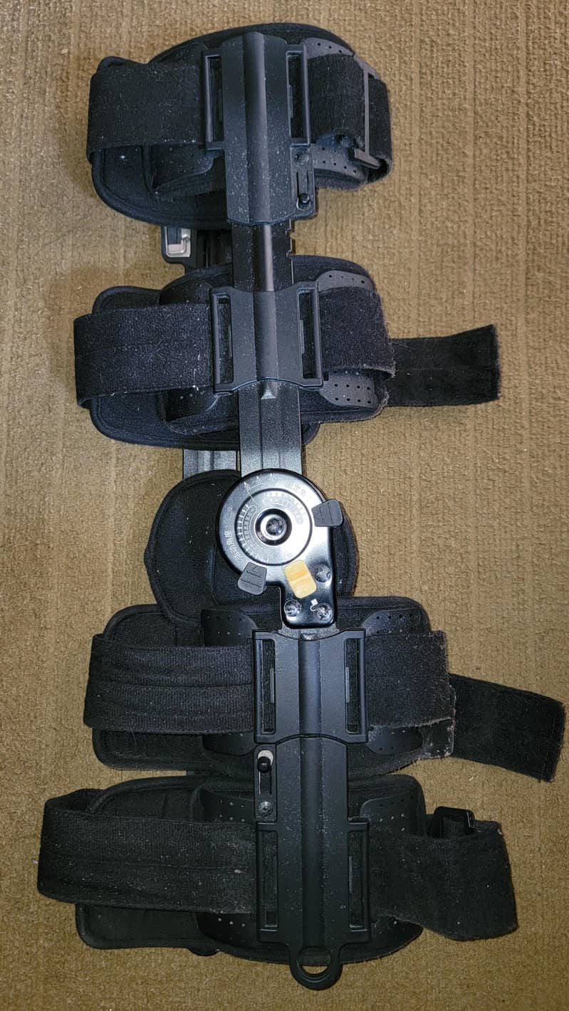 Multifunctional Breathable Knee Support 1