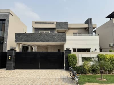 1 KANAL HOUSE FOR RENT DHA PHASE 6 AC INSTALL