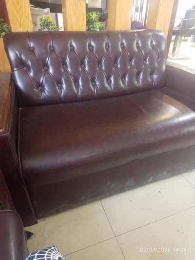 saloon