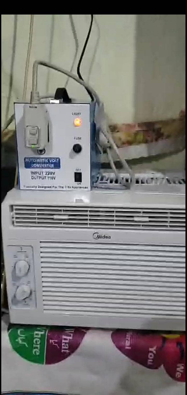 window AC 0