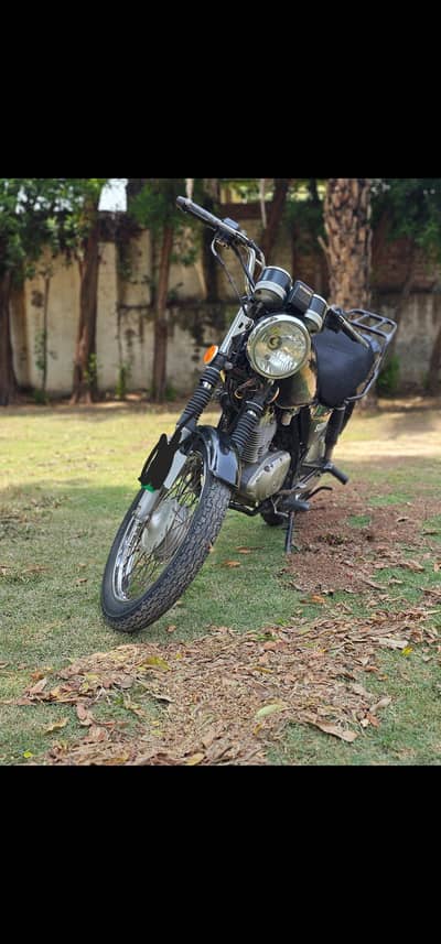suzuki gs 150 2016