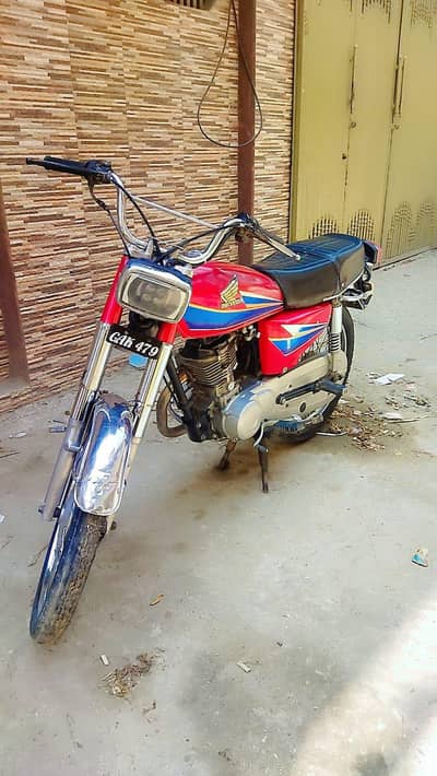 Honda 125CG, 2006 model  contact my WhatsApp 03=25=49=84=360