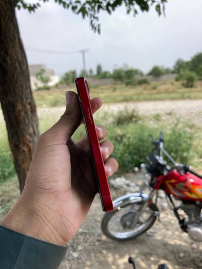 Apple iPhone 13 mini