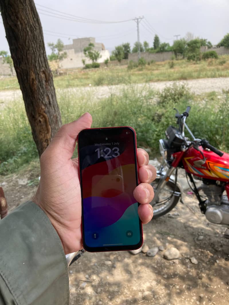 Apple iPhone 13 mini 1