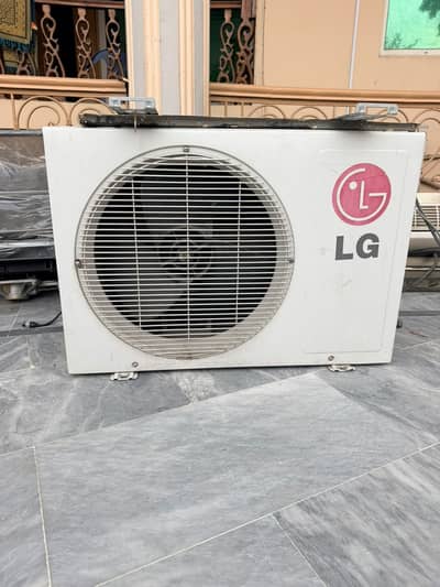 AC Lg Split AC 1.5 Ton