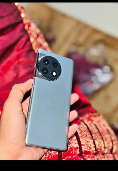 phone for sell ye what's up 03013637032