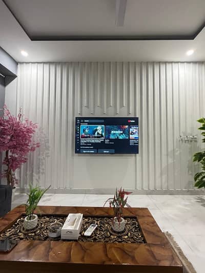 Luxury Apartment 3 Bed Available on per day rent Zameen Opal
