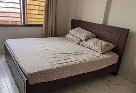 King Size Bed W/o Mattress