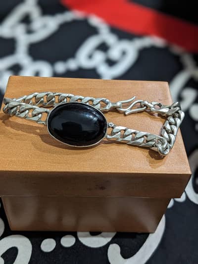Silver bracelet with Aqeeq