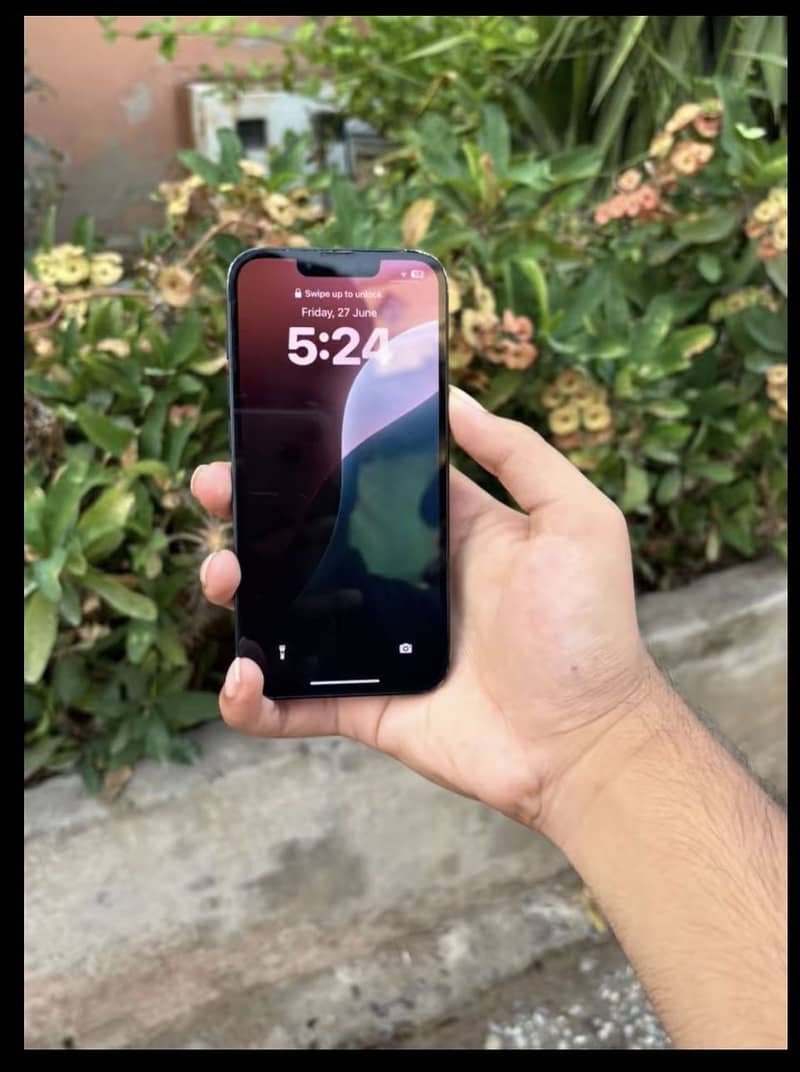 iPhone 14 1