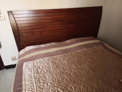 Double bed with side tables