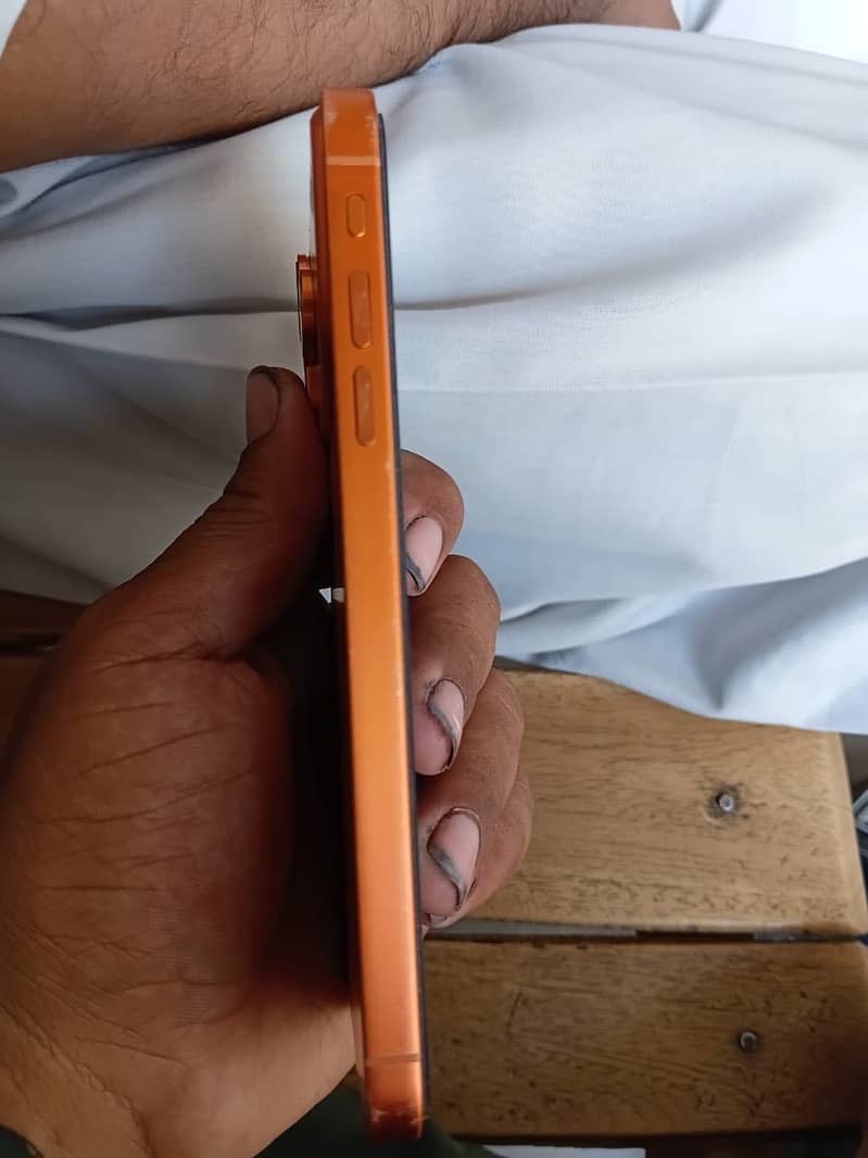 Apple iPhone XR 1