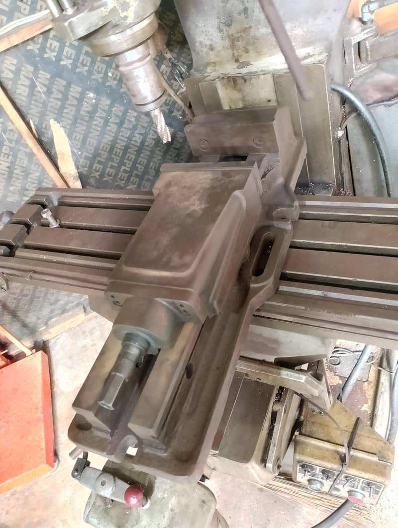 milling machine 4
