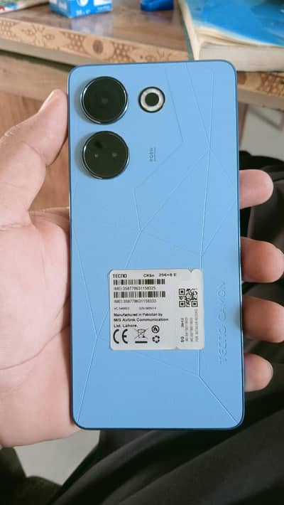 Tecno CAMON 20