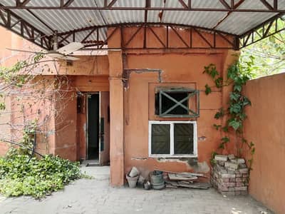 700 Sq/Ft Ground Floor Area For Rent