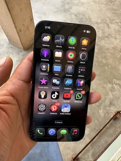 Apple iPhone 13