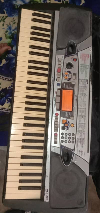 3 Paino Casio ctk501 Yamaha psr51 or Yamaha psr280 is for sale