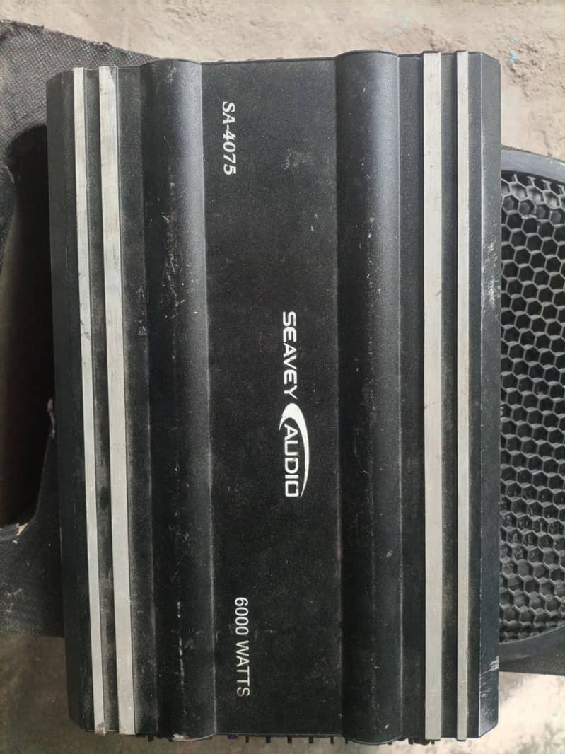 Amplifier  Woofer 1