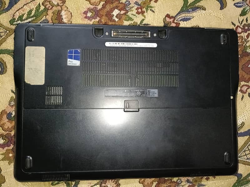 Dell Latitude E7250 3