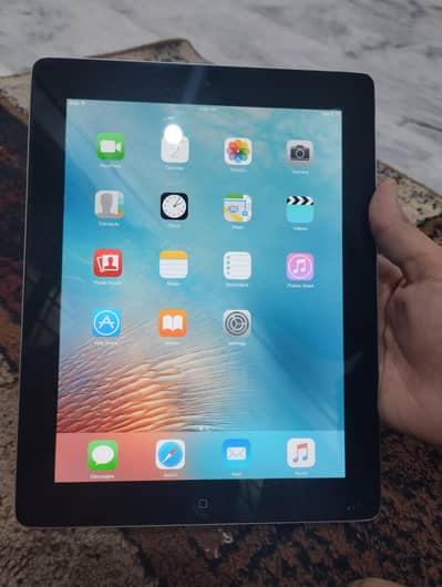 Ipad Gen 3 with case, protector and data cable.