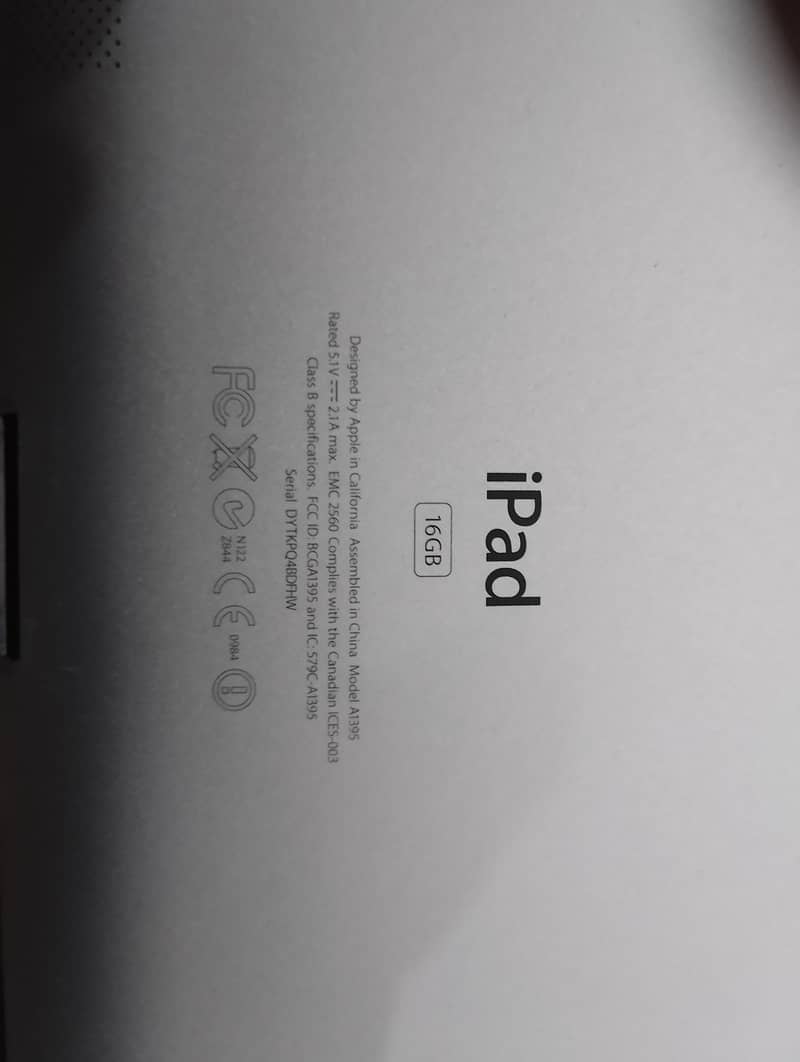 Ipad Gen 3 with case, protector and data cable. 6