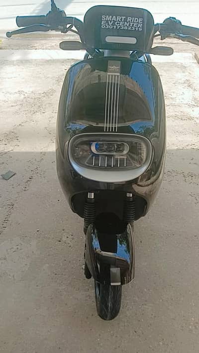 Super Star Electric Scooty  WhatsApp only (03132929539)