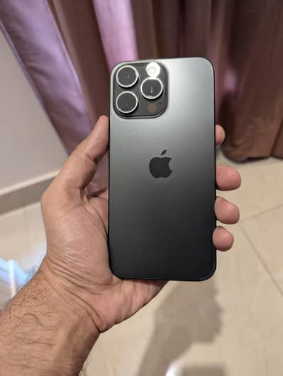 iphone 15 pro max 256 gb with box, original charger, back cover 10/10