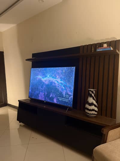 Tv unit